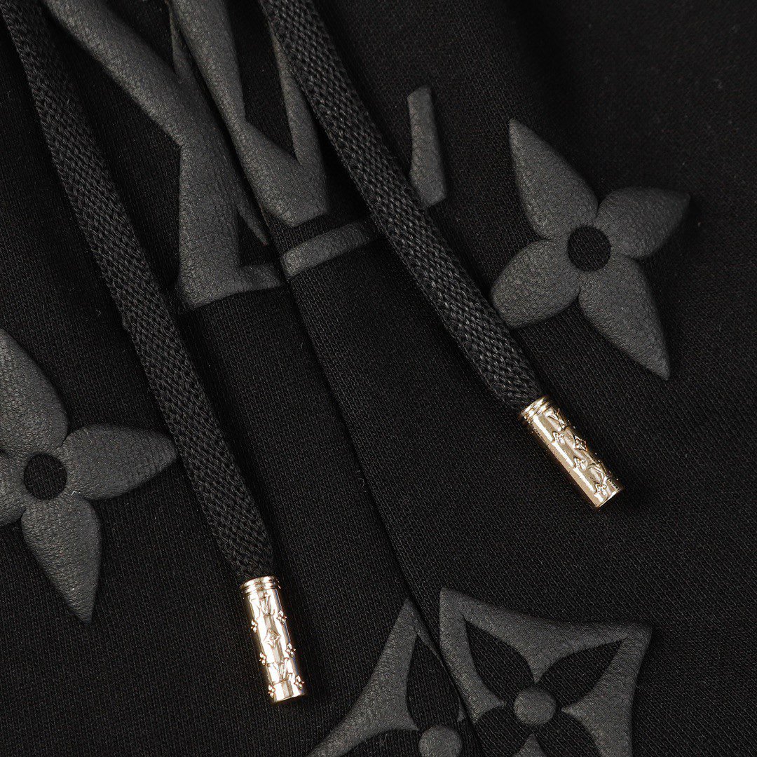 LV SHORTS - Image 7