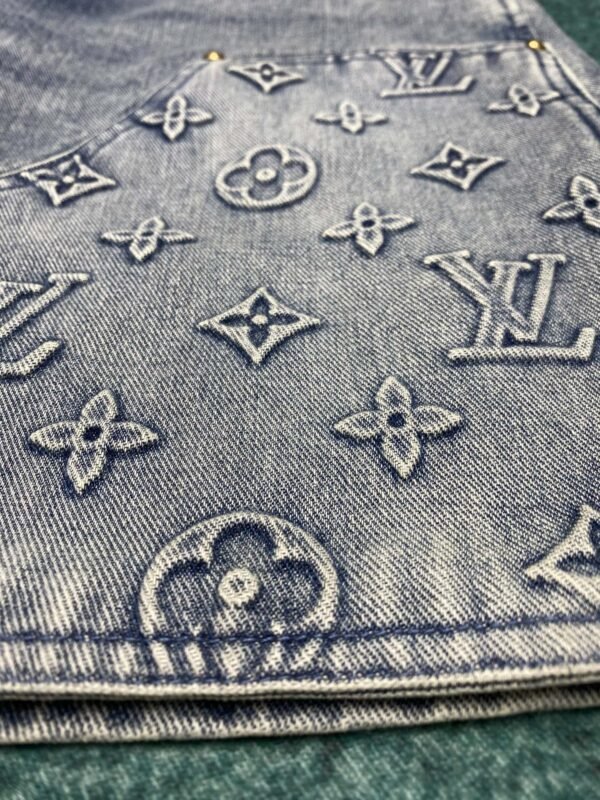 LV SHORTS - Image 6