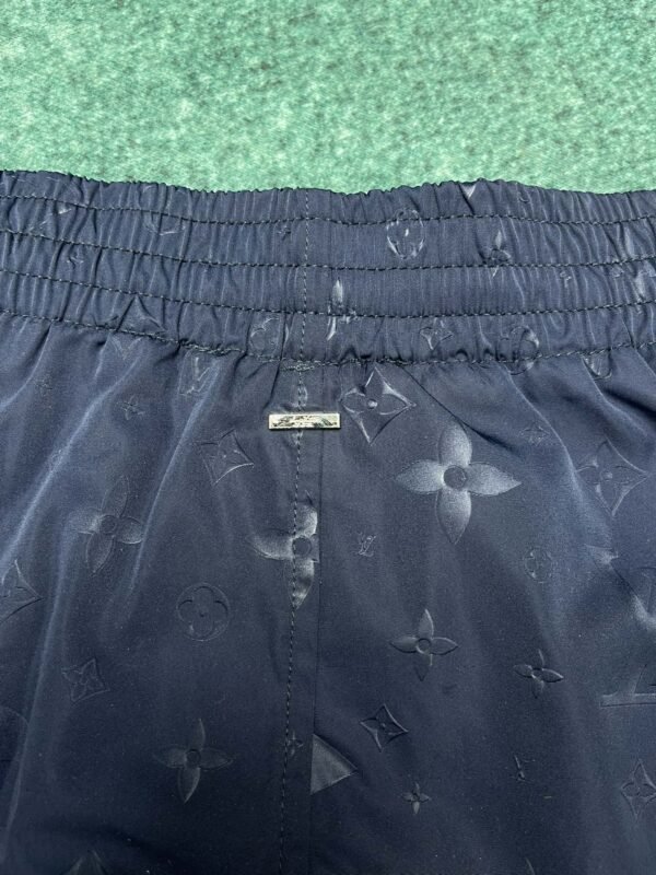 LV SHORTS - Image 6