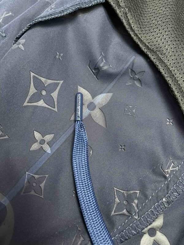 LV SHORTS - Image 8