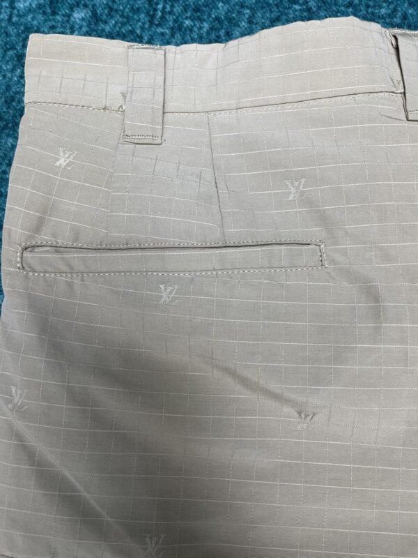 LV SHORTS - Image 6