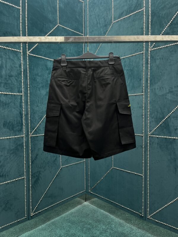LV SHORTS - Image 4