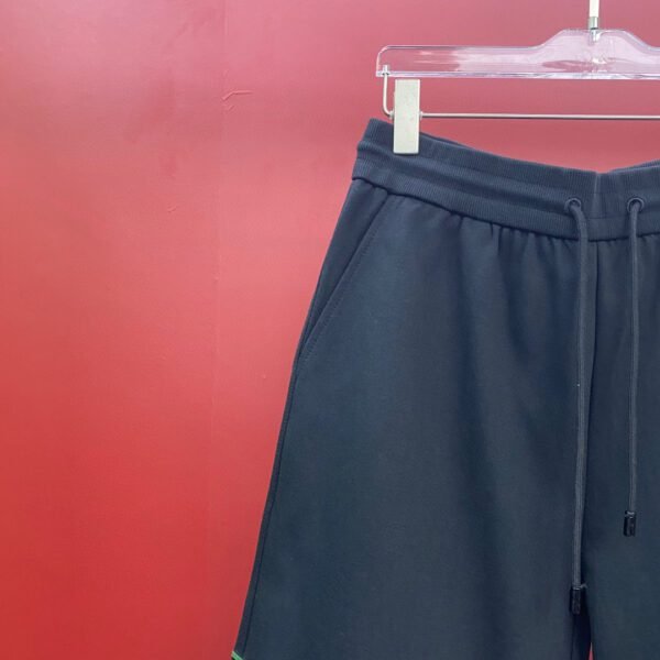 LV SHORTS - Image 4