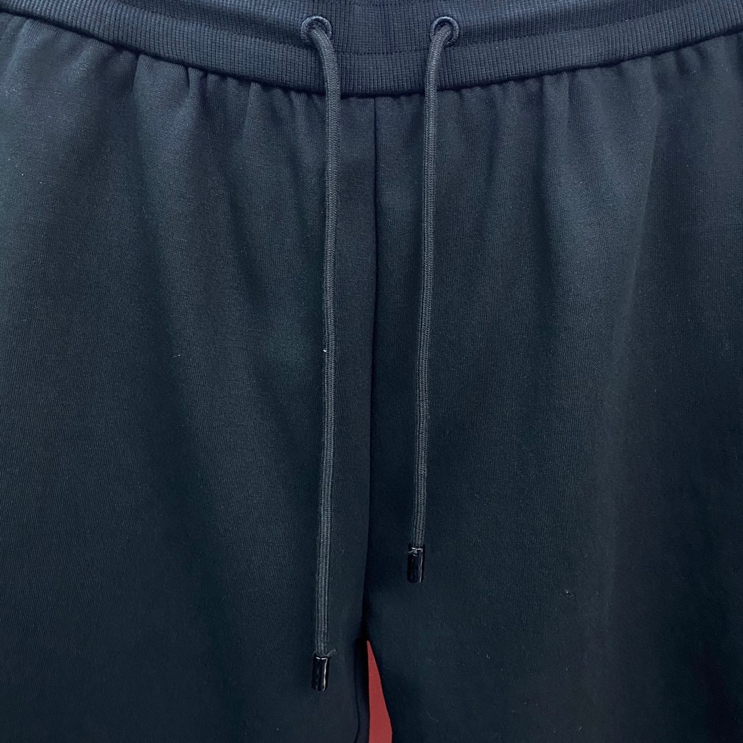 LV SHORTS - Image 7