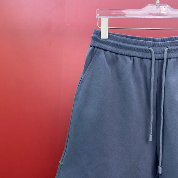 LV SHORTS - Image 4