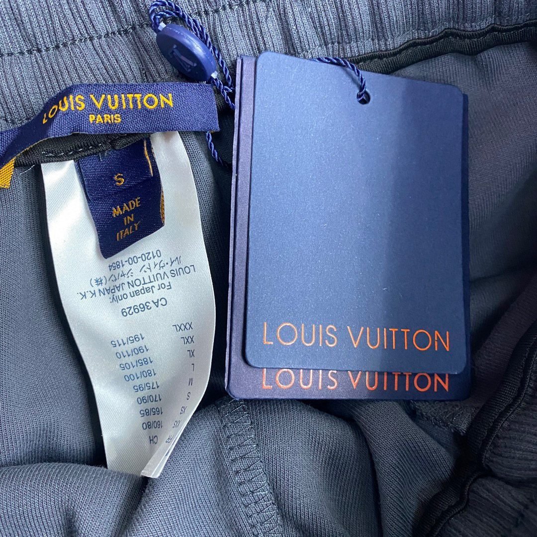 LV SHORTS - Image 5