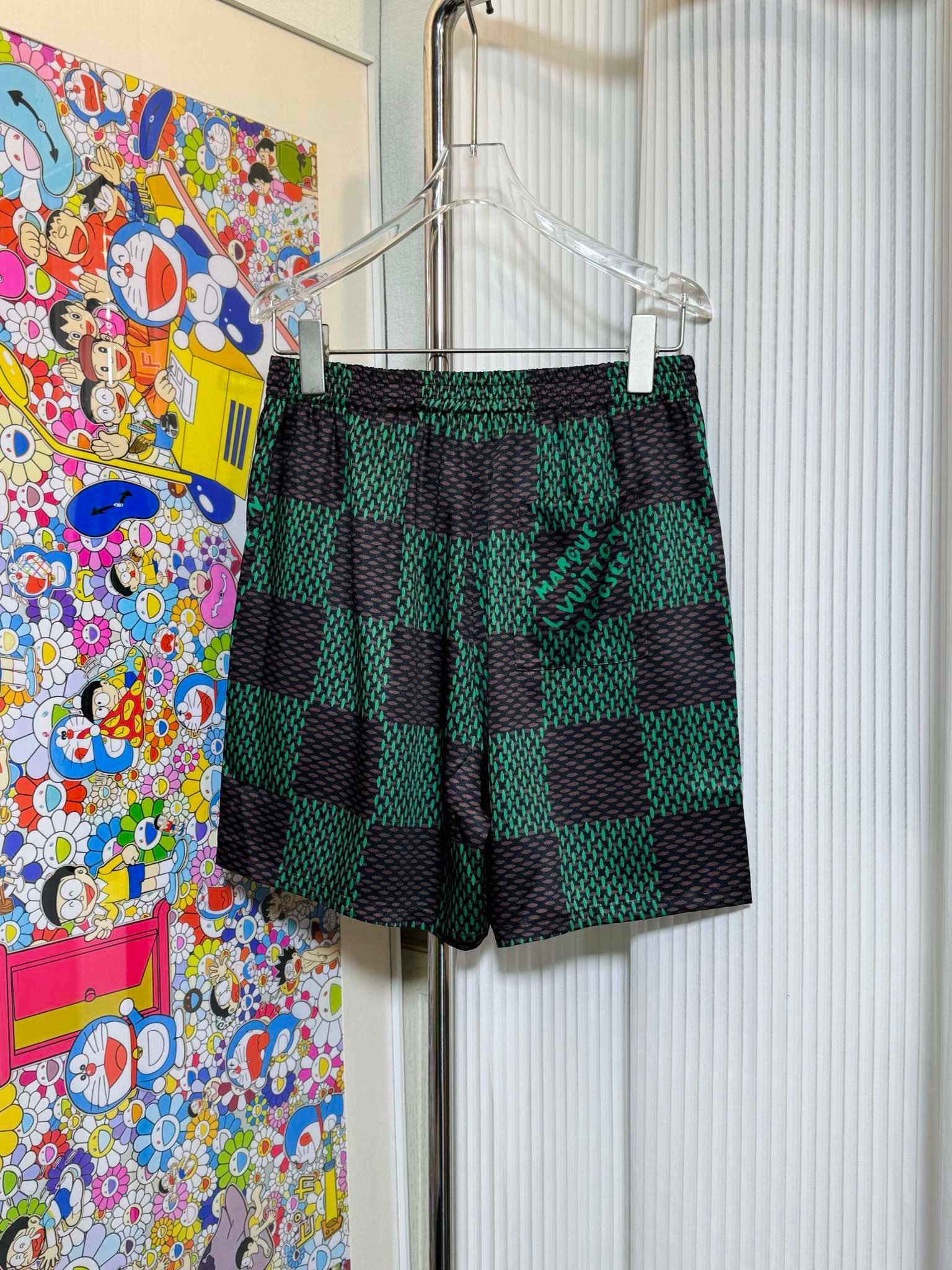 LV SHORTS - Image 3