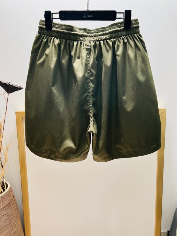 LV SHORTS - Image 4