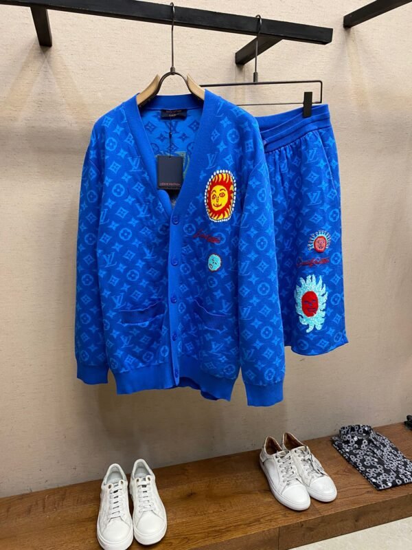 LV SHORTS - Image 4