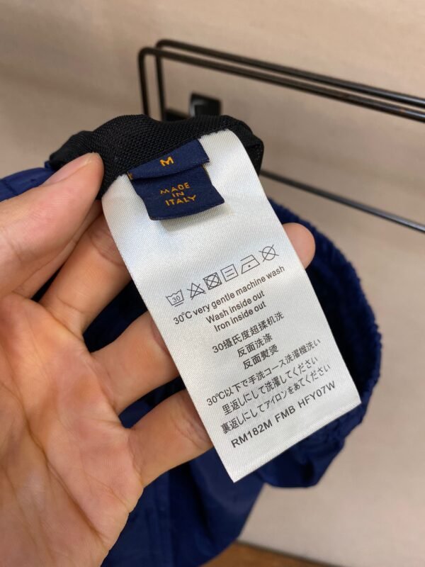 LV SHORTS - Image 6
