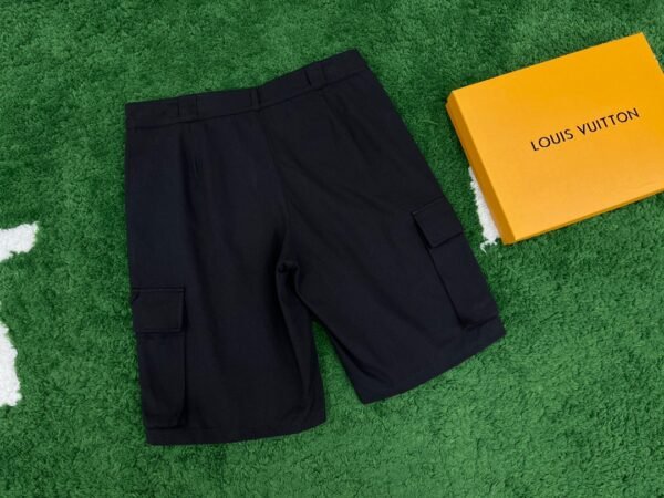 LV SHORTS - Image 4