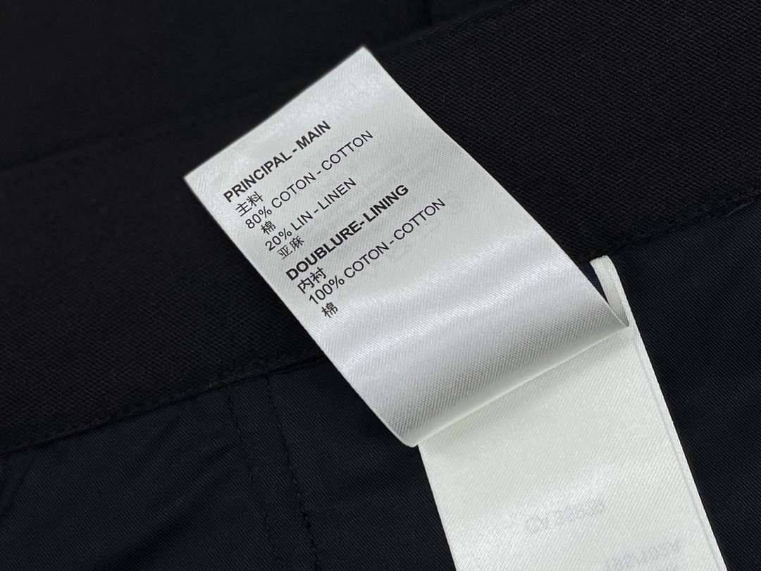 LV SHORTS - Image 5
