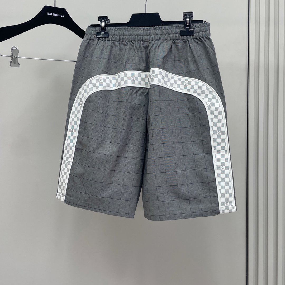 LV SHORTS - Image 3