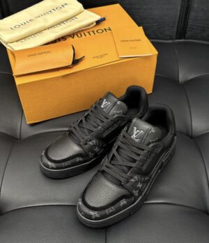 LV SNEAKER
