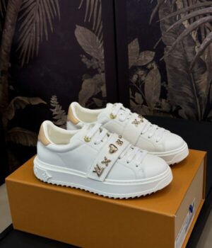 LV SNEAKER