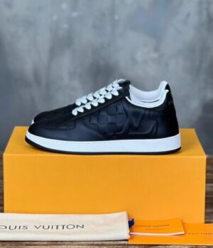 LV SNEAKER