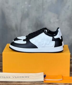 LV SNEAKER