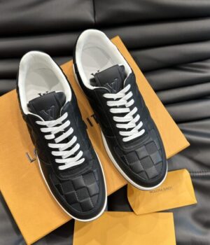 LV SNEAKER