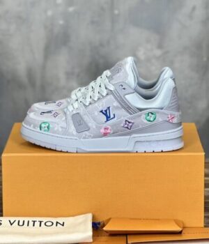 LV SNEAKER