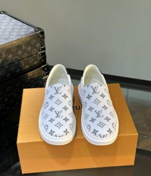 LV SNEAKER
