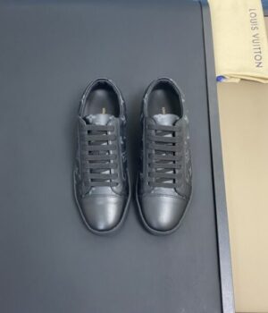 LV SNEAKER