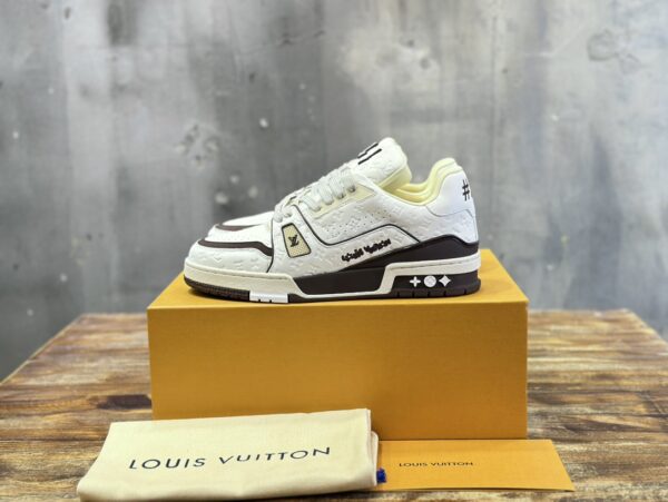 LV SNEAKER
