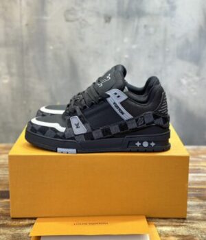 LV SNEAKER