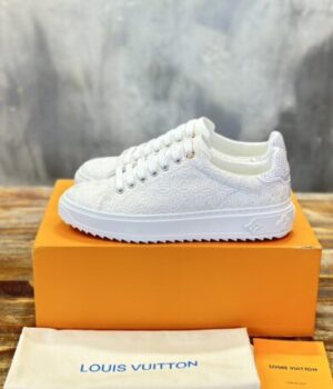 LV SNEAKER