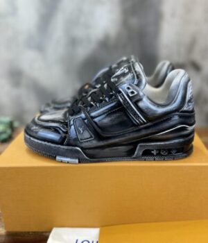 LV SNEAKER