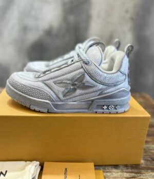 LV SNEAKER