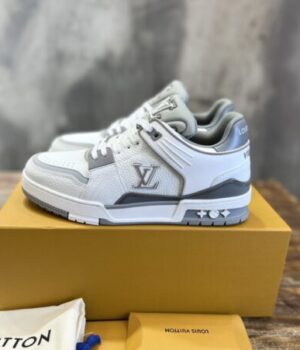 LV SNEAKER