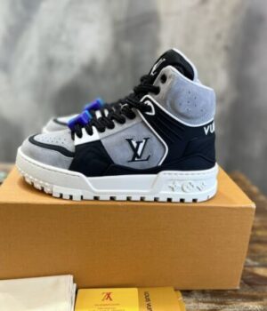 LV SNEAKER