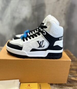 LV SNEAKER
