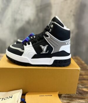 LV SNEAKER
