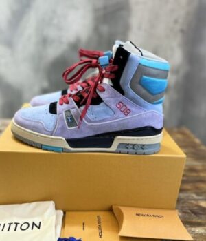 LV SNEAKER