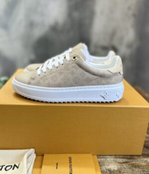LV SNEAKER