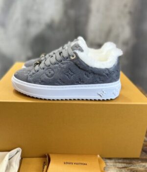 LV SNEAKER
