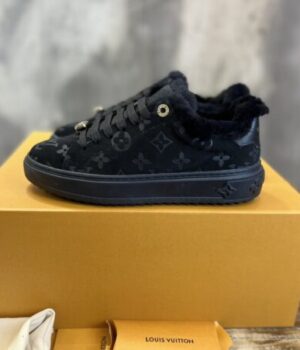 LV SNEAKER