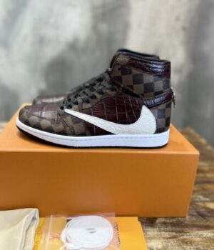 LV SNEAKER