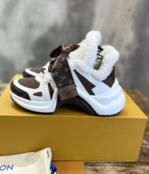 LV SNEAKER