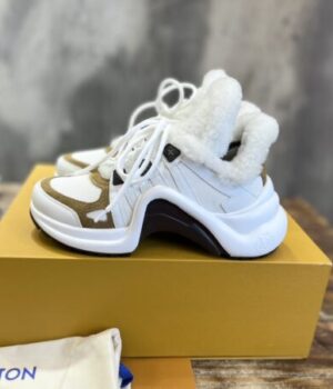 LV SNEAKER
