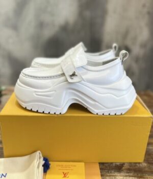 LV SNEAKER