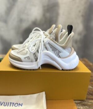 LV SNEAKER