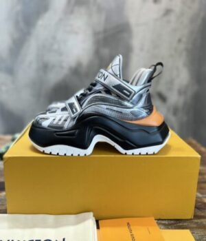 LV SNEAKER