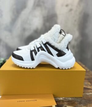 LV SNEAKER