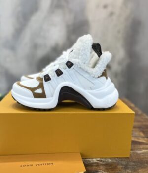 LV SNEAKER