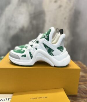 LV SNEAKER
