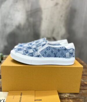 LV SNEAKER