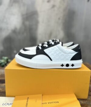LV SNEAKER