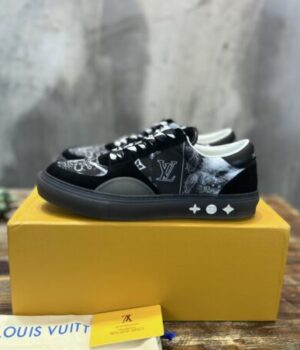 LV SNEAKER